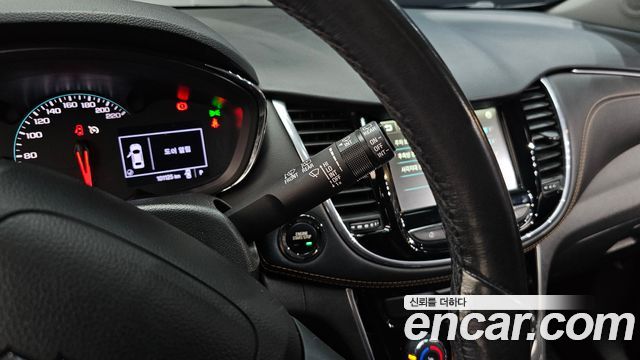 Chevrolet Trax 1.4 Premier 2019 — фото 18