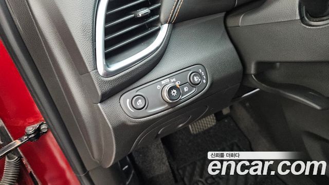 Chevrolet Trax 1.4 Premier 2019 — фото 20