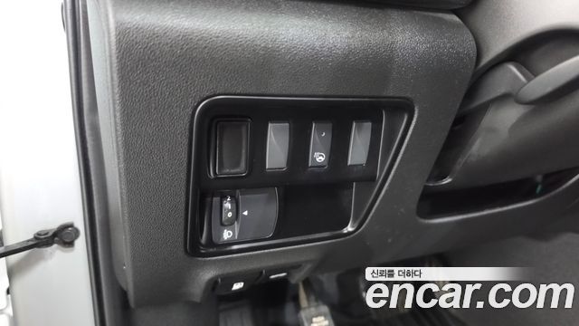 Renault Korea QM6 Diesel 2WD LE 2017 — фото 23