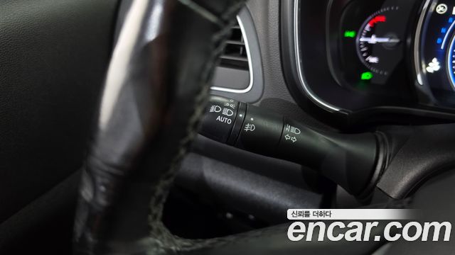 Renault Korea QM6 Diesel 2WD LE 2017 — фото 35