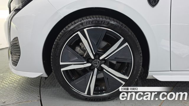 Peugeot 308 (III) 1.2 Hybrid GT 2025 — фото 5