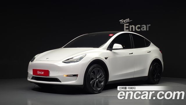 Tesla Model Y Long Range AWD