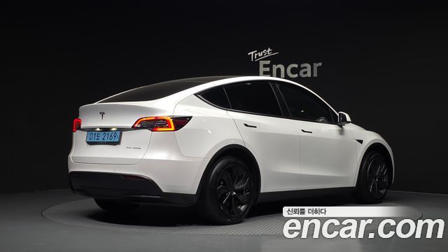 Tesla Model Y Long Range AWD 2021 — фото 2
