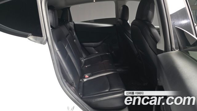 Tesla Model Y Long Range AWD 2021 — фото 12