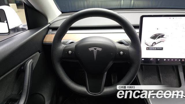Tesla Model Y Long Range AWD 2021 — фото 13