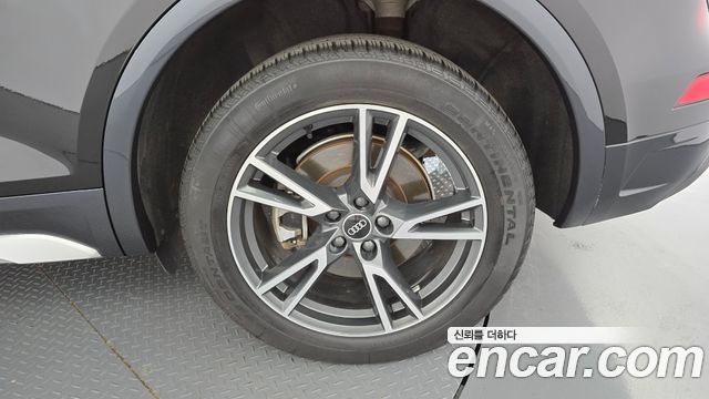 Audi Q5 (FY) 40 TDI Quattro 2021 — фото 21