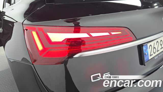 Audi Q5 (FY) 40 TDI Quattro 2021 — фото 23