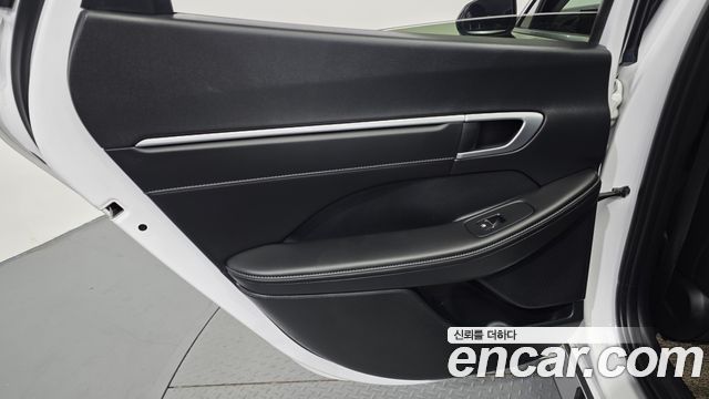 Hyundai Sonata The Edge (DN8) 2.0 Exclusive 2024 — фото 25