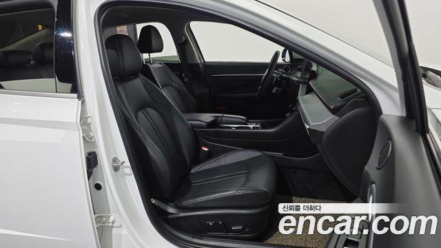 Hyundai Sonata The Edge (DN8) 2.0 Exclusive 2024 — фото 26