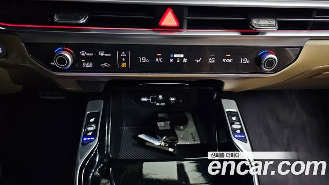 Kia Sorento (IV) Gasoline 2.5T 4WD Signature X Line 2026 — фото 34