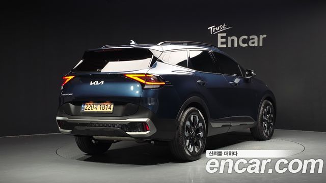 Kia Sportage (V) Gasoline 1.6 Turbo 2WD Signature Gravity 2023 — фото 2