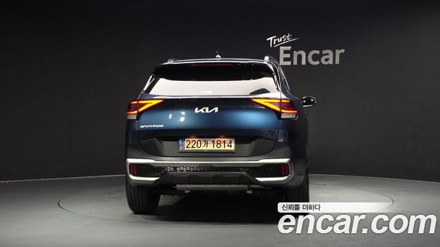 Kia Sportage (V) Gasoline 1.6 Turbo 2WD Signature Gravity 2023 — фото 4