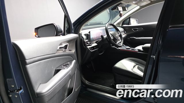 Kia Sportage (V) Gasoline 1.6 Turbo 2WD Signature Gravity 2023 — фото 10