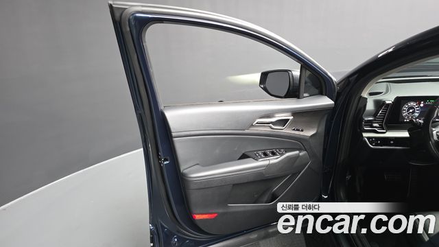 Kia Sportage (V) Gasoline 1.6 Turbo 2WD Signature Gravity 2023 — фото 24