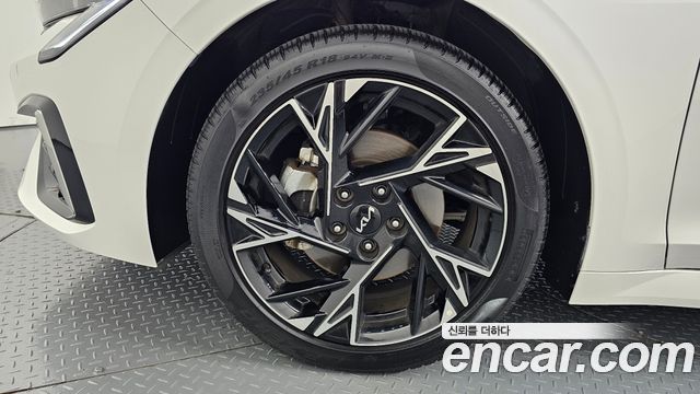 Kia K5 (III) 2.0 Prestige 2025 — фото 5