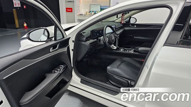 Kia K5 (III) 2.0 Prestige 2025 — фото 10