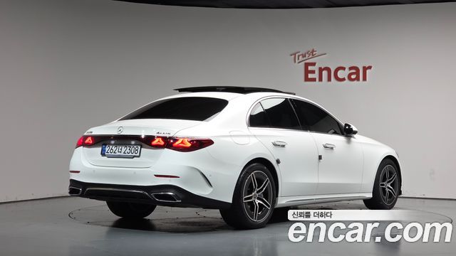 Mercedes-Benz E-Class (W214) E300 4MATIC AMG Line 2025 — фото 2