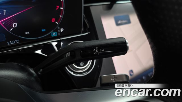 Mercedes-Benz E-Class (W214) E300 4MATIC AMG Line 2025 — фото 9