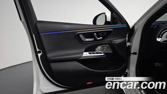 Mercedes-Benz E-Class (W214) E300 4MATIC AMG Line 2025 — фото 24