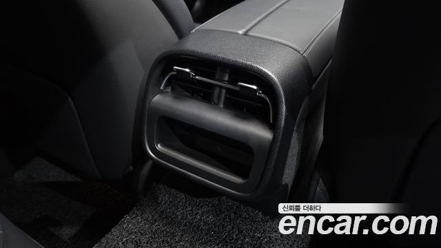 Mercedes-Benz E-Class (W214) E300 4MATIC AMG Line 2025 — фото 31