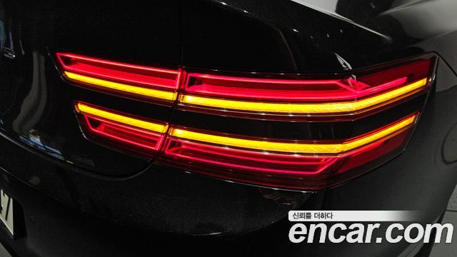 Genesis G80 (RG3) Gasoline 3.5 Turbo 2WD 2022 — фото 23