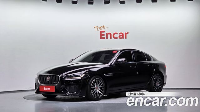 Jaguar XE D180 R-Dynamic S