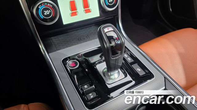Jaguar XE D180 R-Dynamic S 2020 — фото 9