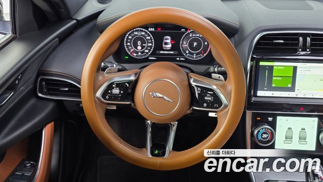 Jaguar XE D180 R-Dynamic S 2020 — фото 17