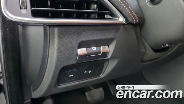 Jaguar XE D180 R-Dynamic S 2020 — фото 36