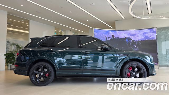 Bentley Bentayga 4.0 V8 S 2024 — фото 4