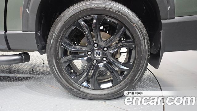 KG Mobility (SsangYong) Rexton Sports Khan Diesel 2.2 2WD Prestige 2021 — фото 21