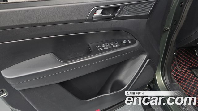 KG Mobility (SsangYong) Rexton Sports Khan Diesel 2.2 2WD Prestige 2021 — фото 24