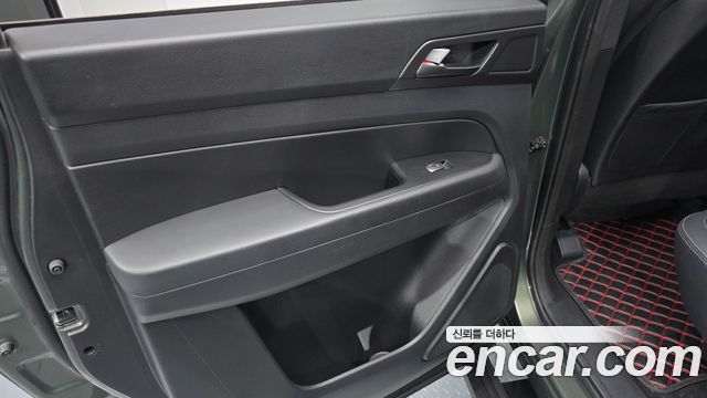KG Mobility (SsangYong) Rexton Sports Khan Diesel 2.2 2WD Prestige 2021 — фото 25