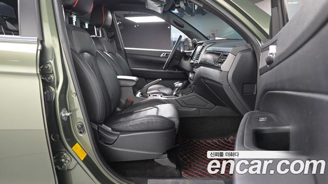 KG Mobility (SsangYong) Rexton Sports Khan Diesel 2.2 2WD Prestige 2021 — фото 26