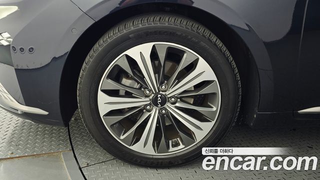 Kia K8 Hybrid Signature 2023 — фото 5