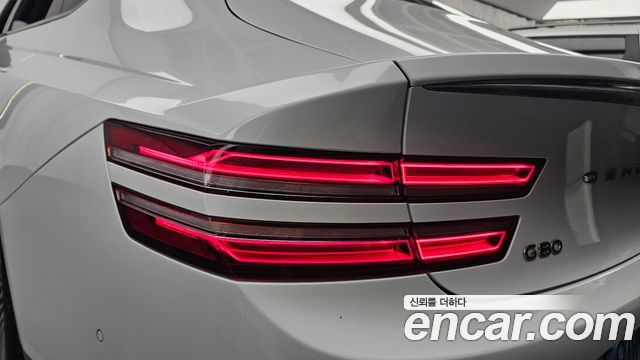 Genesis Electrified G80 (RG3) e-AWD 2022 — фото 23