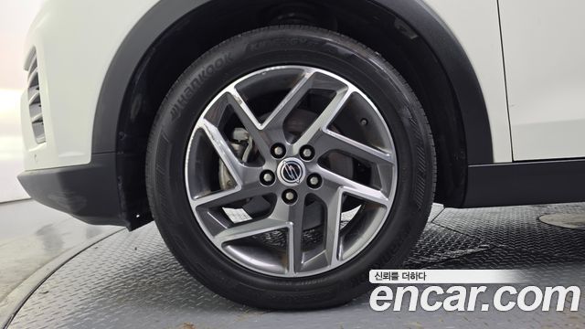 KG Mobility (SsangYong) Very New Tivoli Gasoline 1.5 2WD V3 2022 — фото 5