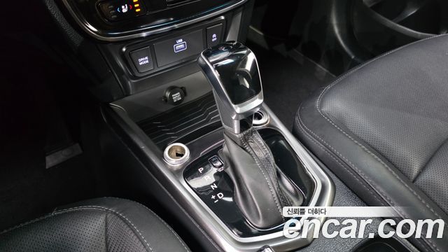 KG Mobility (SsangYong) Very New Tivoli Gasoline 1.5 2WD V3 2022 — фото 9