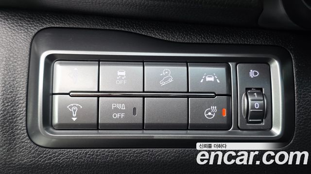 KG Mobility (SsangYong) Very New Tivoli Gasoline 1.5 2WD V3 2022 — фото 18