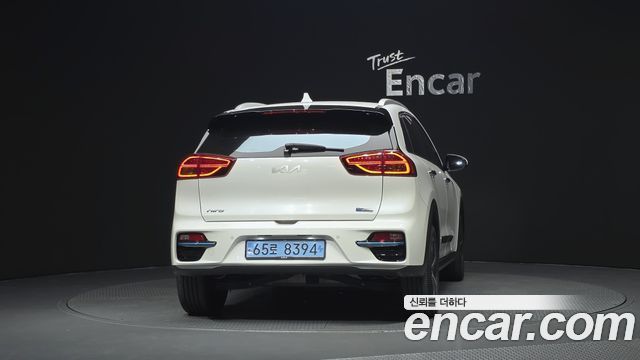 Kia Niro EV Noblesse 2022 — фото 4