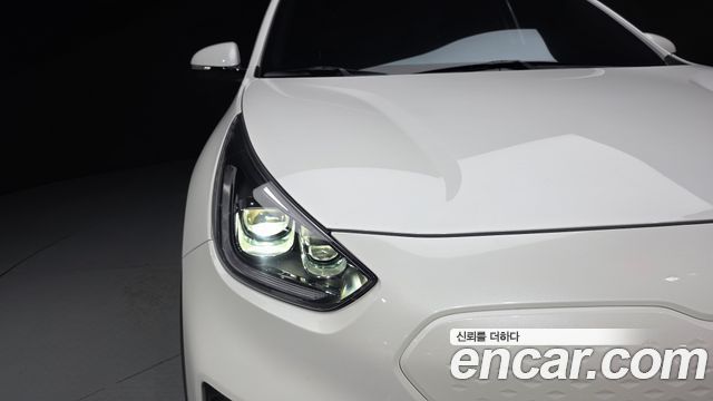 Kia Niro EV Noblesse 2022 — фото 28