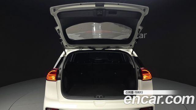 Kia Niro EV Noblesse 2022 — фото 35