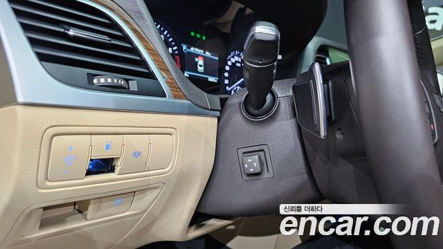 Genesis G80 3.3 GDI AWD Premium Luxury 2017 — фото 17