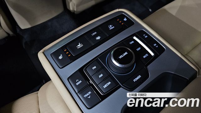 Genesis G80 3.3 GDI AWD Premium Luxury 2017 — фото 18