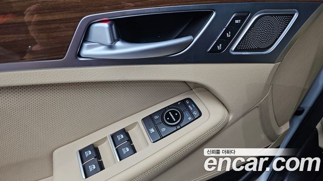 Genesis G80 3.3 GDI AWD Premium Luxury 2017 — фото 28
