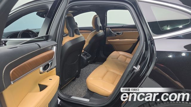 Volvo S90 D5 AWD Inscription 2018 — фото 11