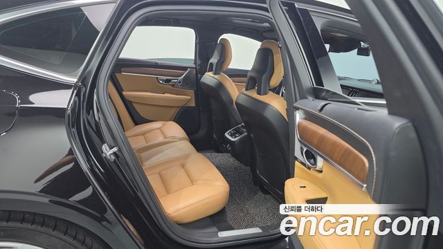 Volvo S90 D5 AWD Inscription 2018 — фото 18