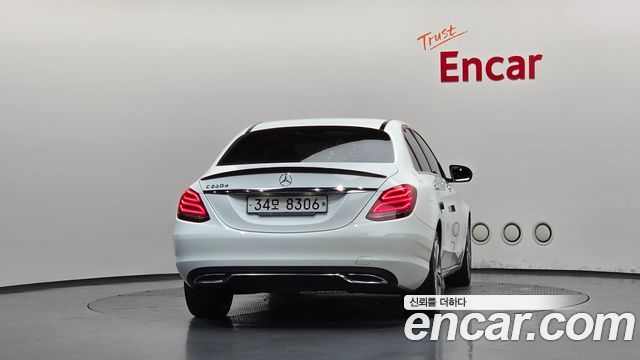 Mercedes-Benz C-Class (W205) C220 d Avantgarde 2018 — фото 4