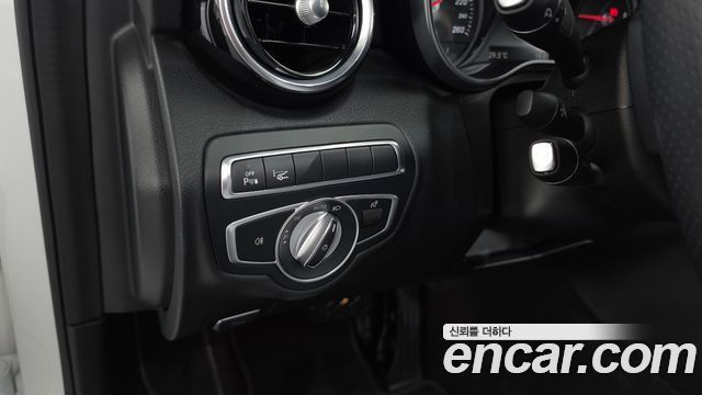 Mercedes-Benz C-Class (W205) C220 d Avantgarde 2018 — фото 28
