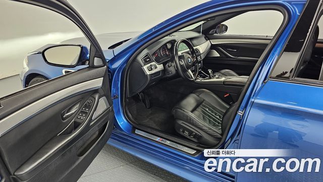 BMW M5 (F10) M5 Sedan 2014 — фото 10